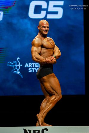 СLASSIC PHYSIQUE НОВИЧКИ
